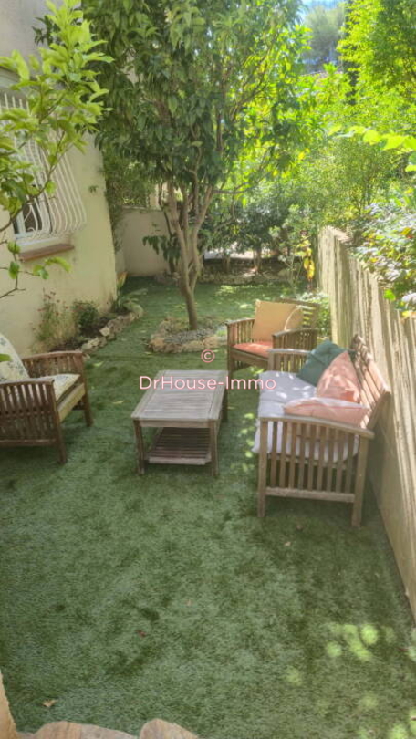 Appartement 3 pièces de 69 m² - Toulon (83200)