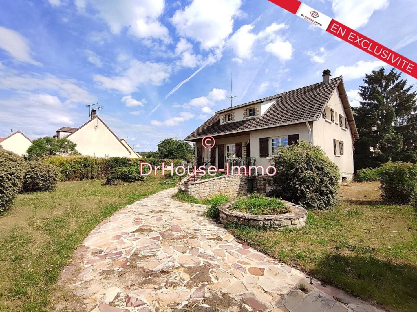 Maison 7 pièces de 163 m² - Limay (78520)