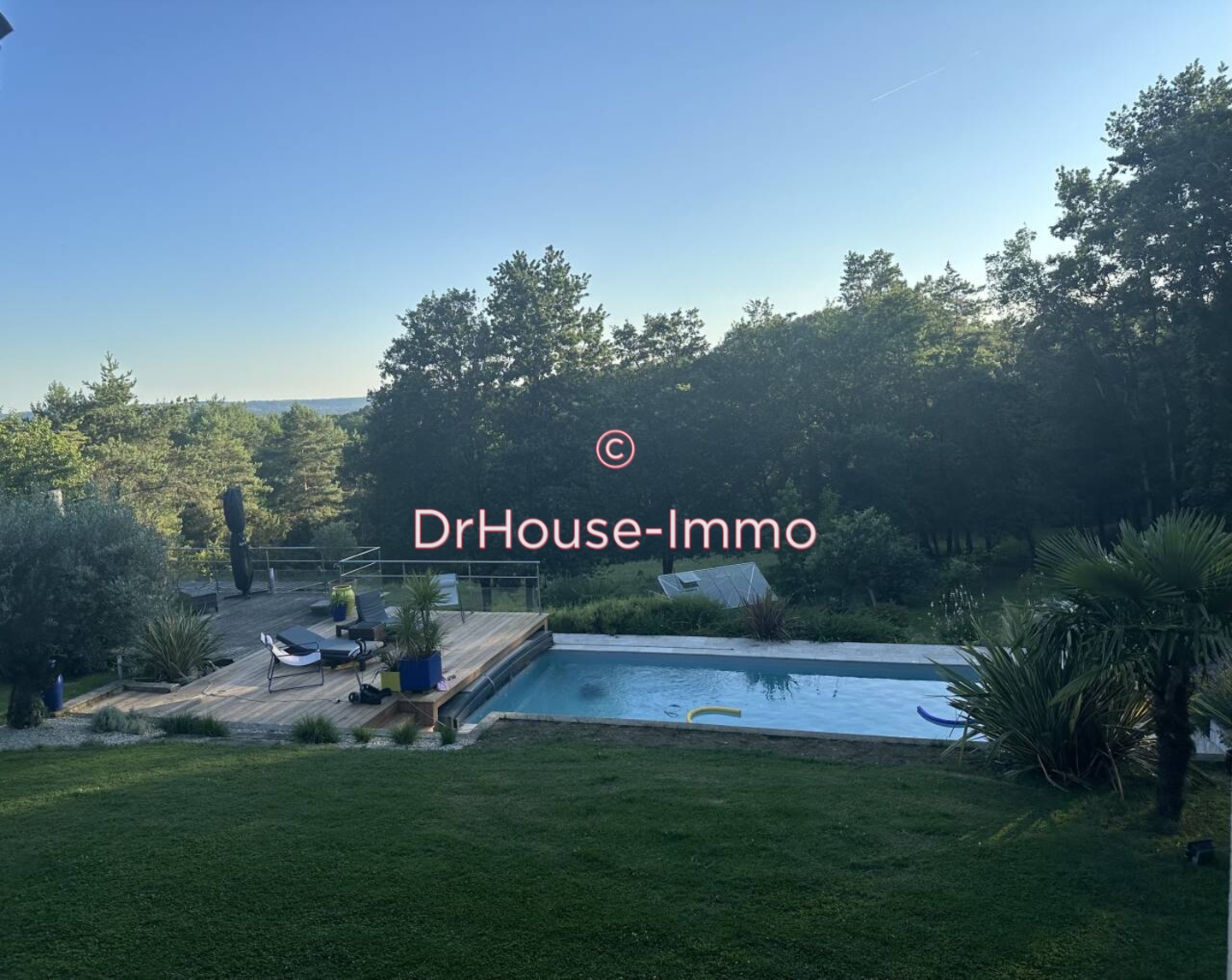 Maison 7 pièces de 183 m² - Chancelade (24650)