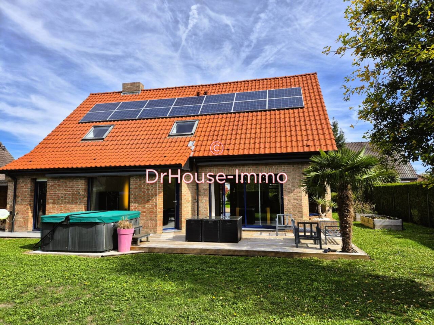 Maison 7 pièces de 183 m² - Santes (59211)