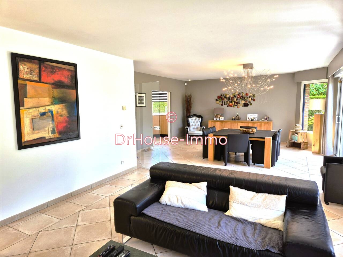 Maison 7 pièces de 183 m² - Santes (59211)