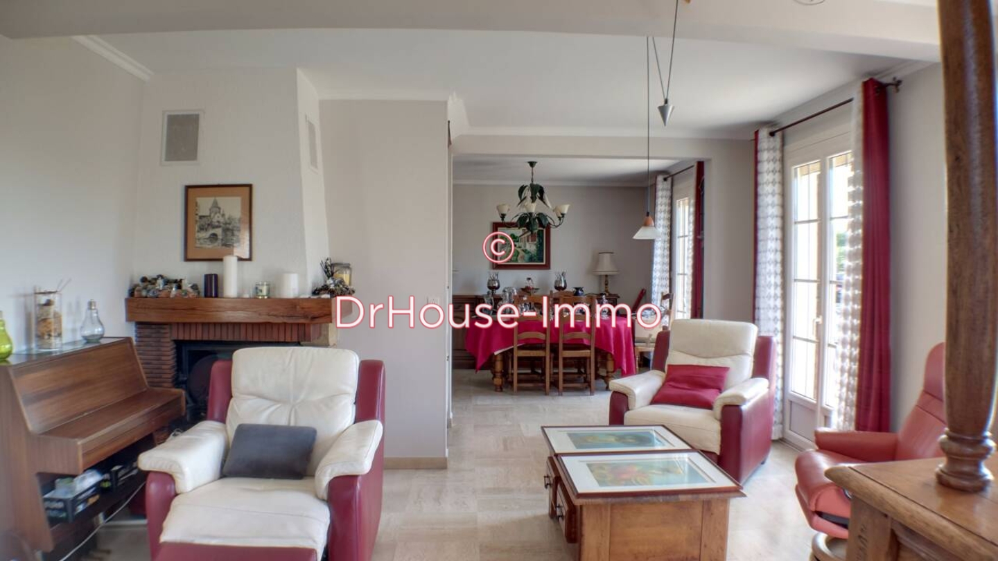 Maison 8 pièces de 154 m² - Conches-sur-Gondoire (77600)