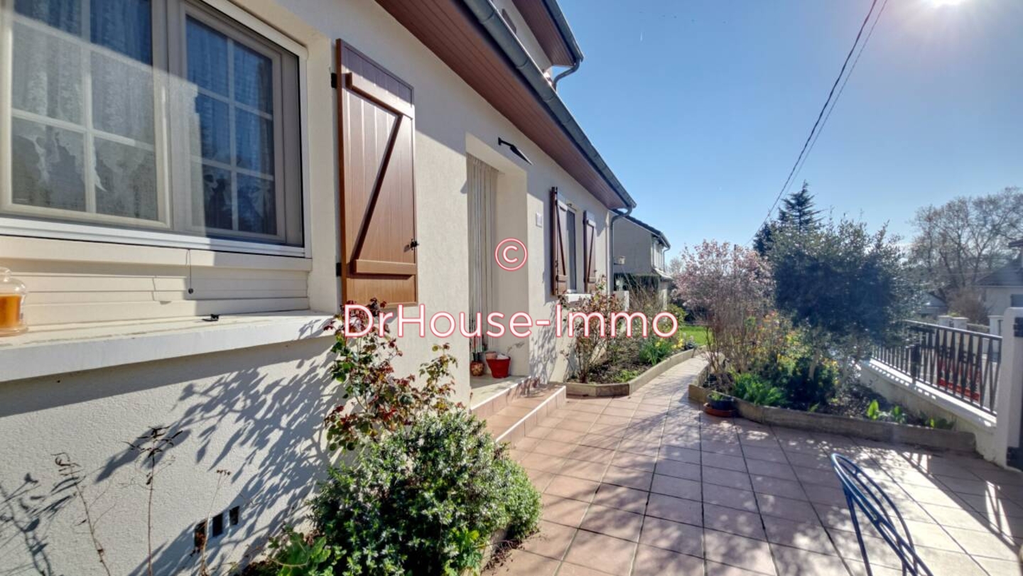 Maison 8 pièces de 154 m² - Conches-sur-Gondoire (77600)