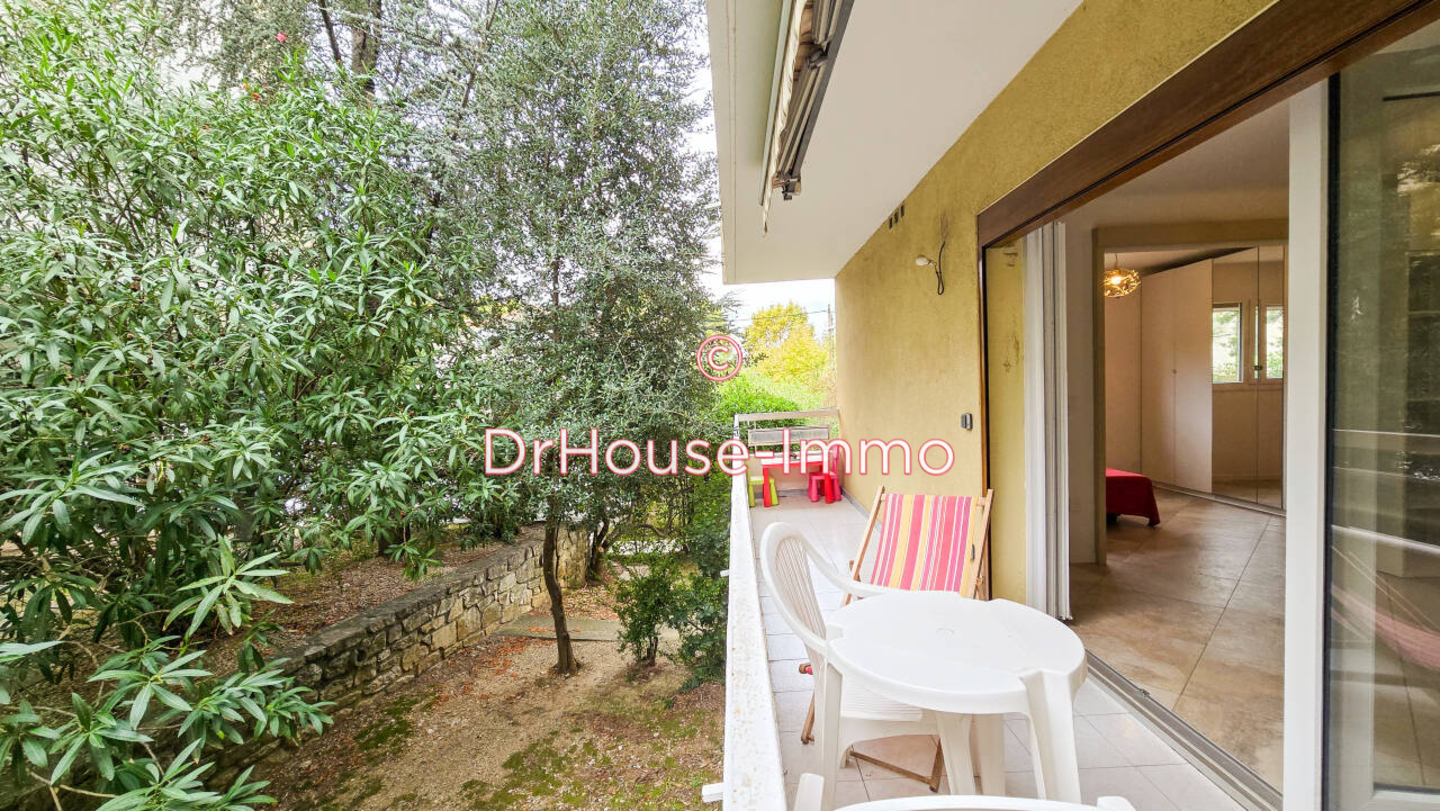 Appartement 4 pièces de 70 m² - Toulon (83000)