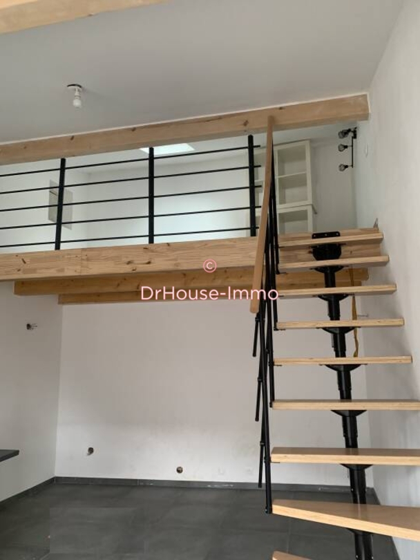 Appartement 1 pièce de 24 m² - Vougy (74130)
