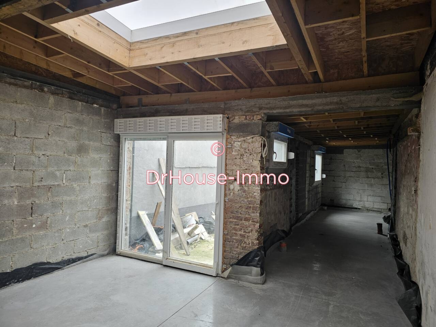 Maison 5 pièces de 99 m² - Saint-Amand-les-Eaux (59230)