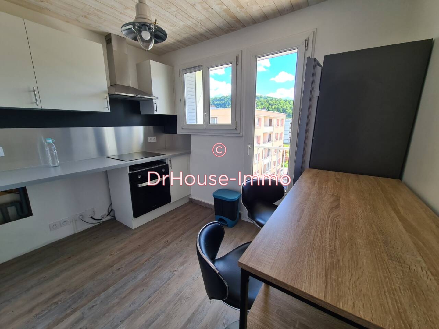 Appartement 4 pièces de 65 m² - Baume-les-Dames (25110)