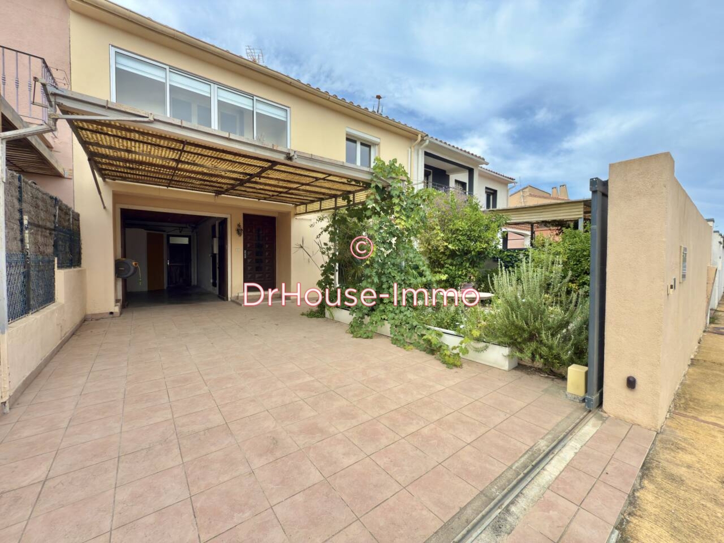 Maison 5 pièces de 119 m² - Saint-Estève (66240)