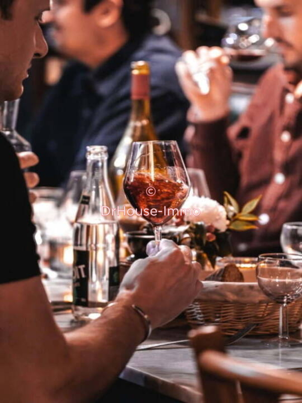 Commerce 3 pièces de 190 m² - Denicé (69640)