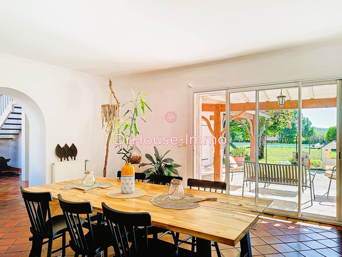 Maison 7 pièces de 290 m² - Cars (33390)