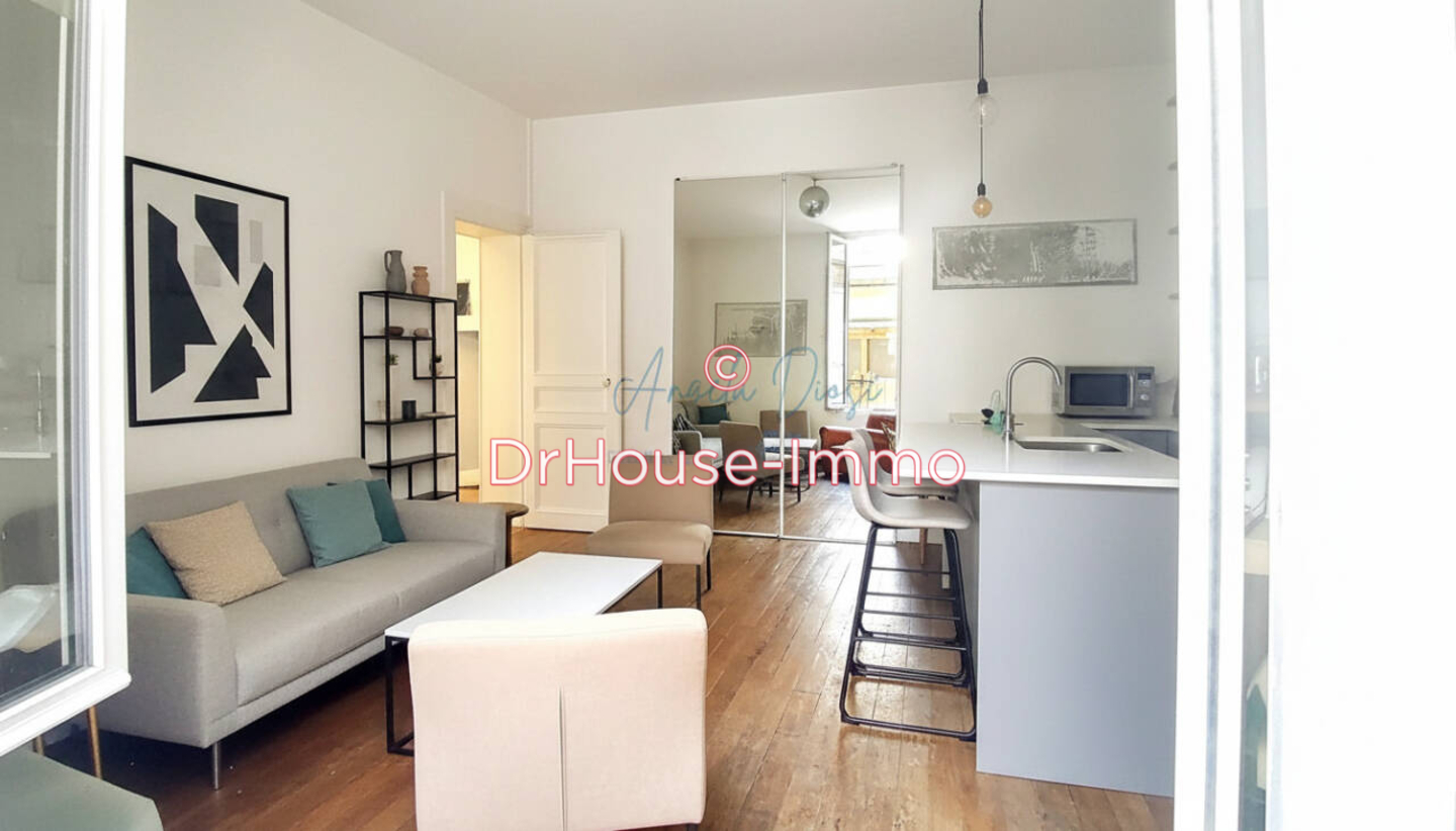 Appartement 3 pièces de 53 m² - Paris (75011)