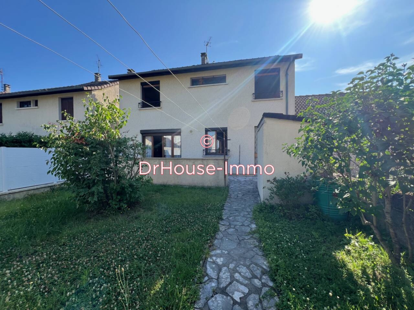 Maison 5 pièces de 100 m² - Brive-la-Gaillarde (19100)