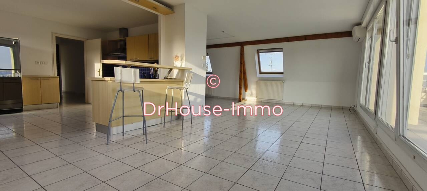 Appartement 5 pièces de 142 m² - Mulhouse (68200)