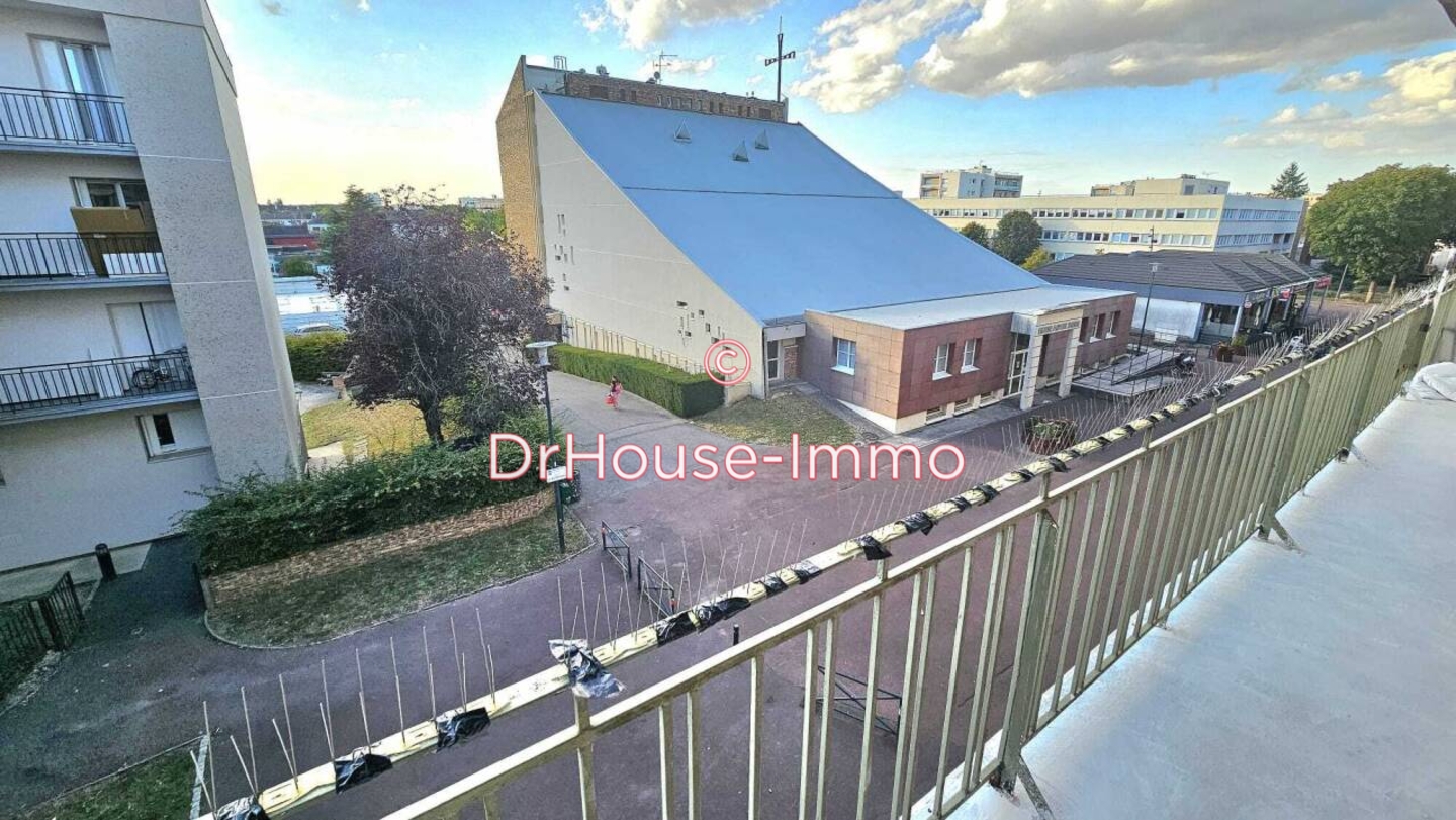 Appartement 4 pièces de 89 m² - Maurepas (78310)