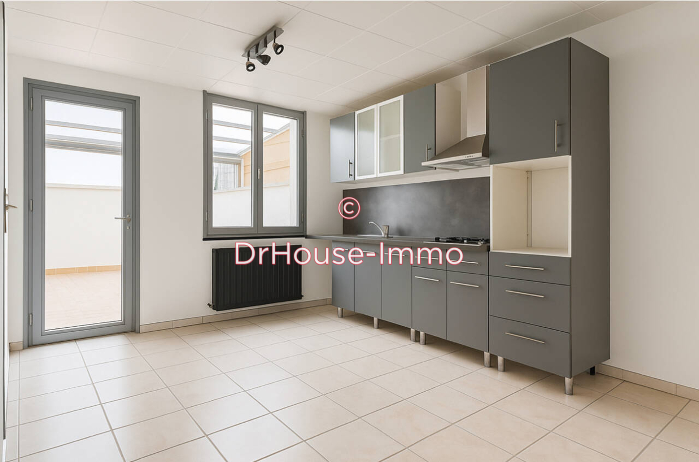 Maison 5 pièces de 84 m² - Anzin (59410)