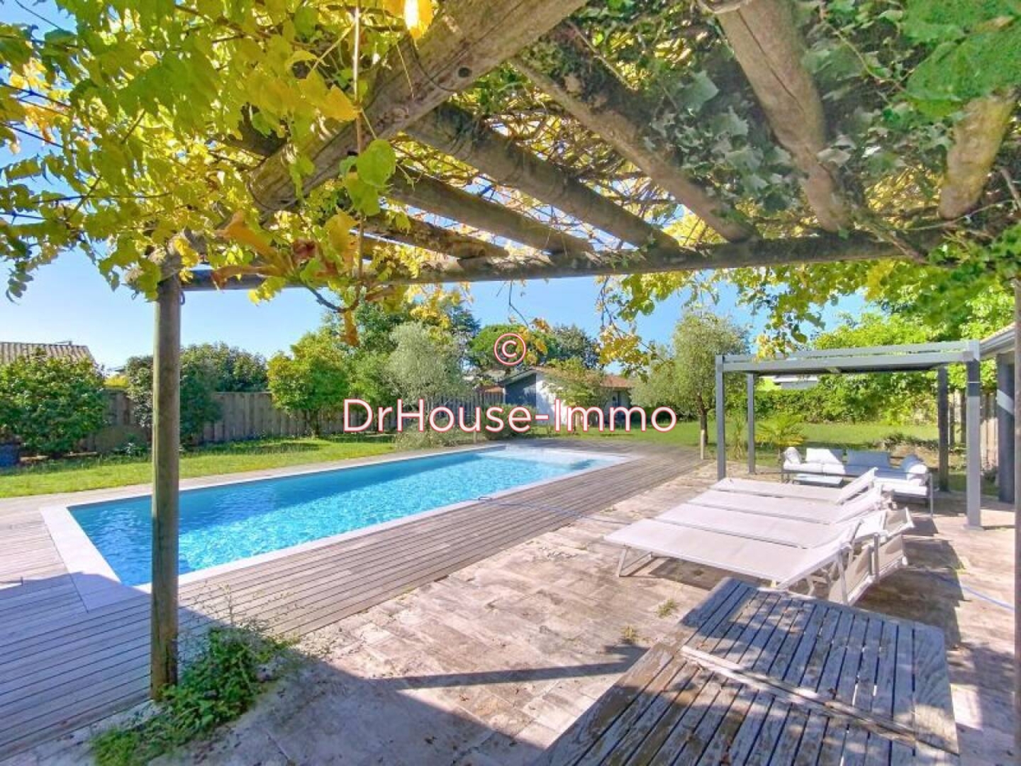 Maison 6 pièces de 183 m² - Saint-Médard-en-Jalles (33160)