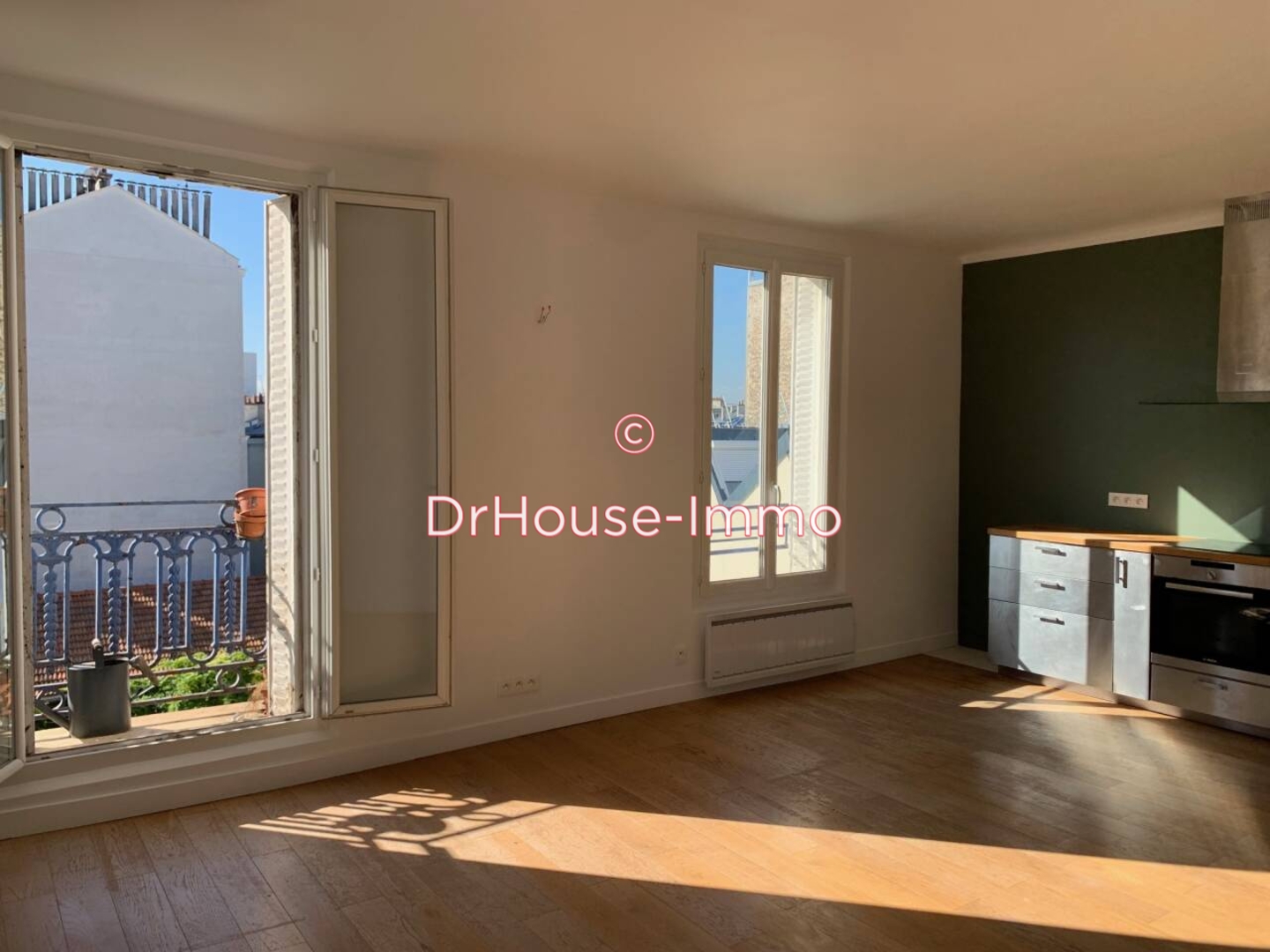 Appartement 3 pièces de 51 m² - Paris (75020)