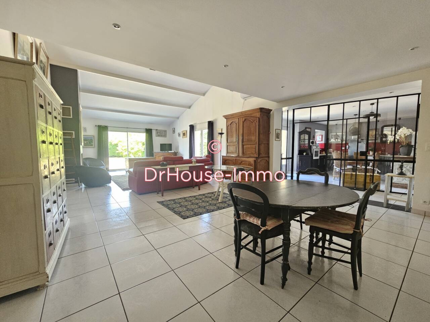 Maison 5 pièces de 177 m² - Saint-Germain (86310)