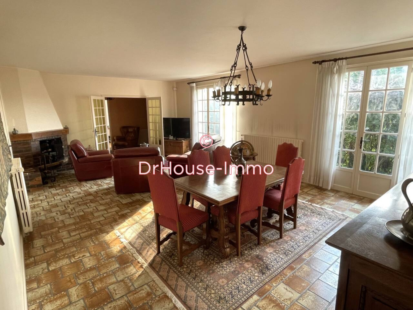 Maison 7 pièces de 173 m² - Gaillon-sur-Montcient (78250)