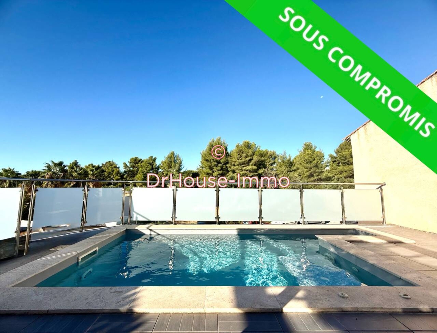 Maison 8 pièces de 199 m² - Ceyreste (13600)