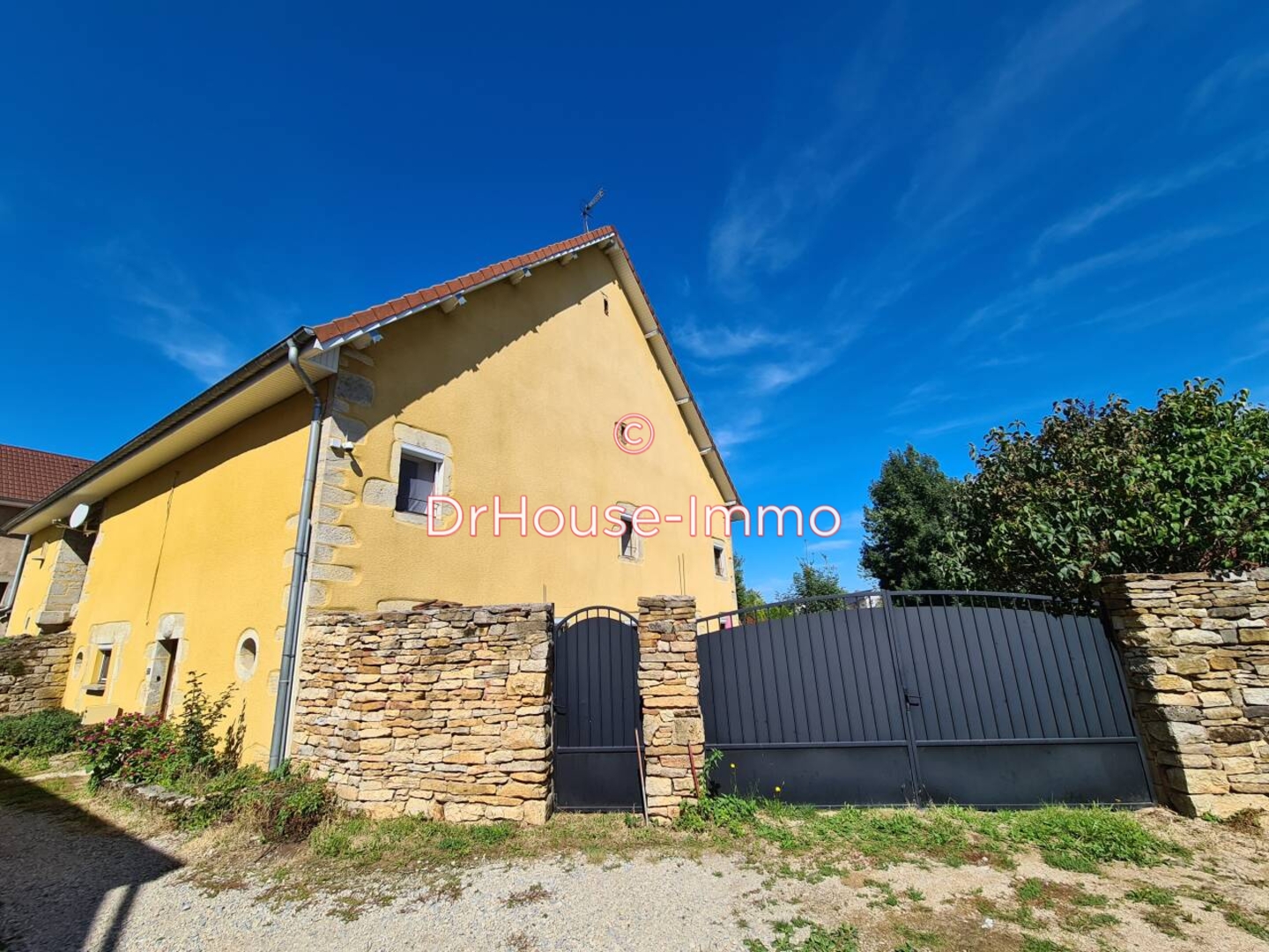 Maison 4 pièces de 132 m² - Autechaux (25110)