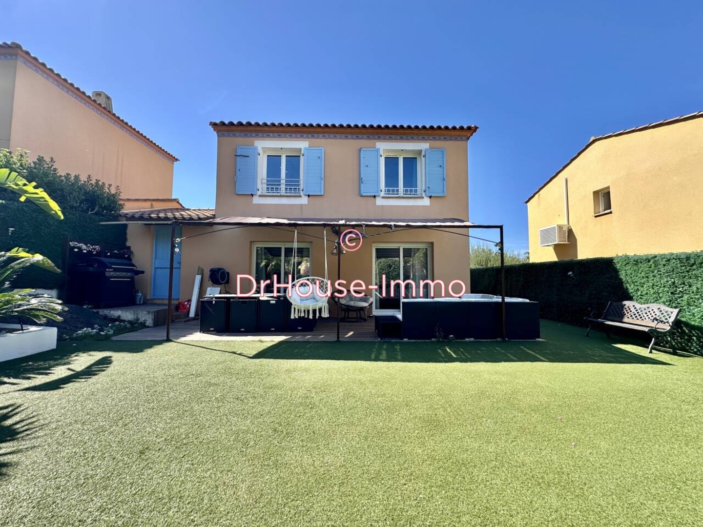 Maison 4 pièces de 88 m² - Cannes (06400)