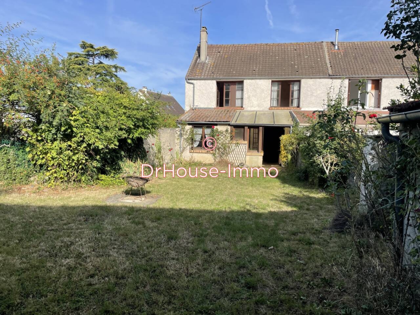 Maison 4 pièces de 73 m² - Hargeville (78790)