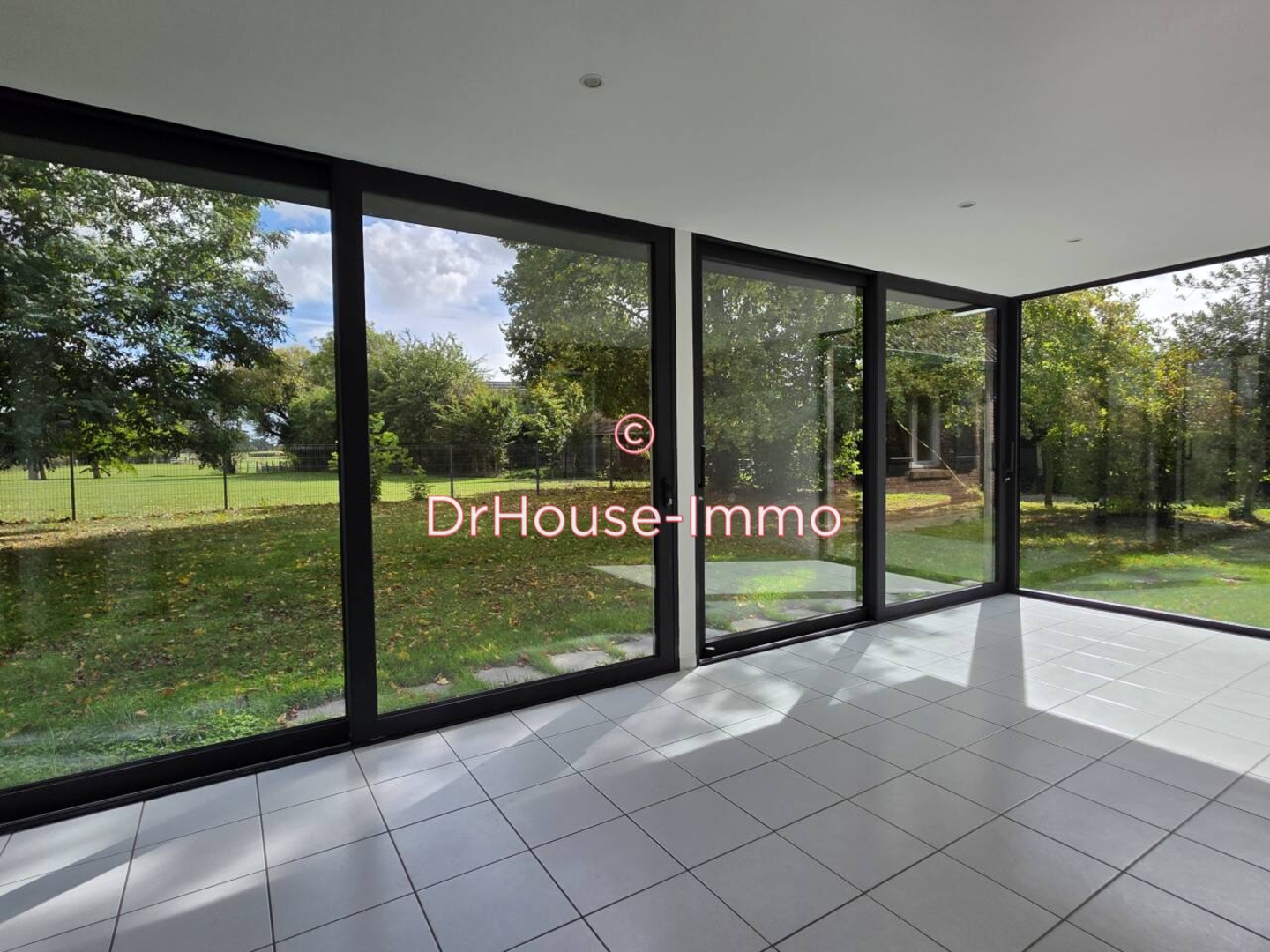 Maison 5 pièces de 126 m² - Cappelle-en-Pévèle (59242)