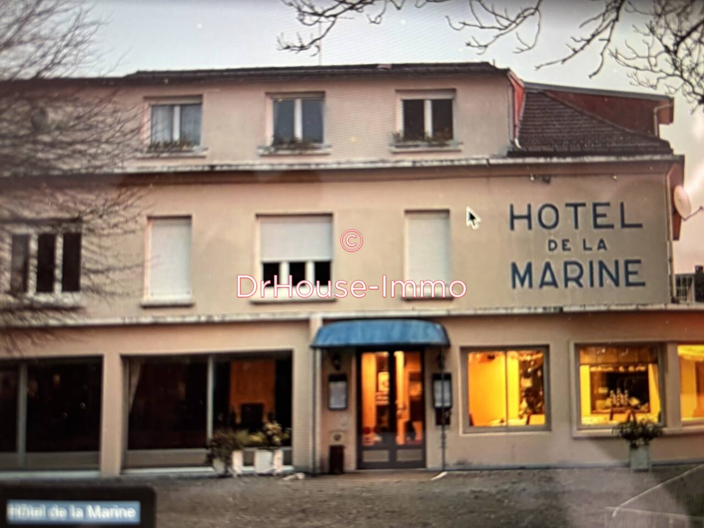 Commerce 15 pièces de 1 000 m² - Tancarville (76430)