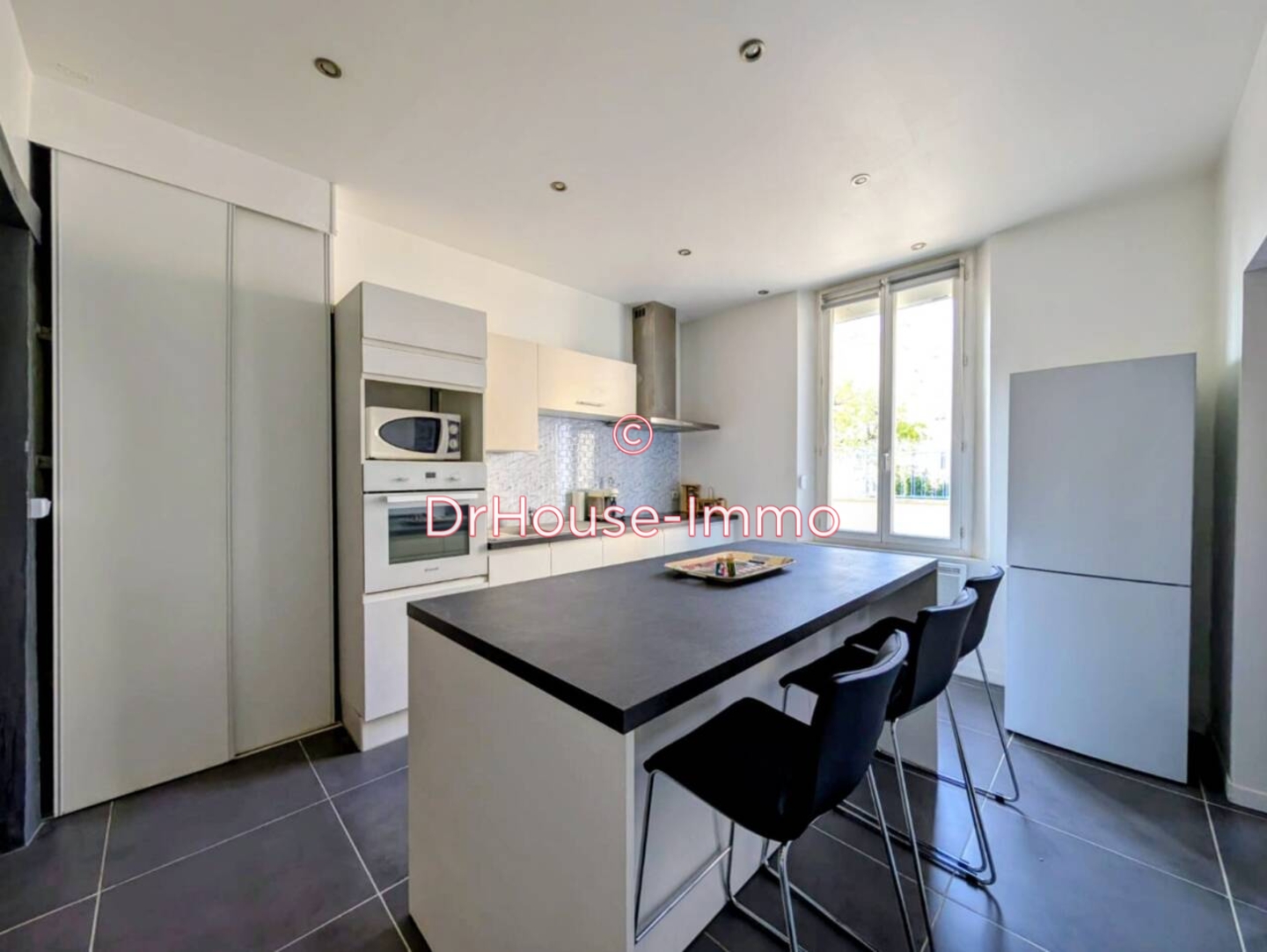 Appartement 3 pièces de 54 m² - Troyes (10000)