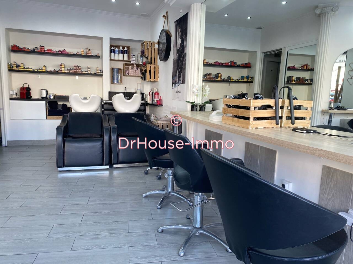 Commerce de 42 m² - Cagnes-sur-Mer (06800)