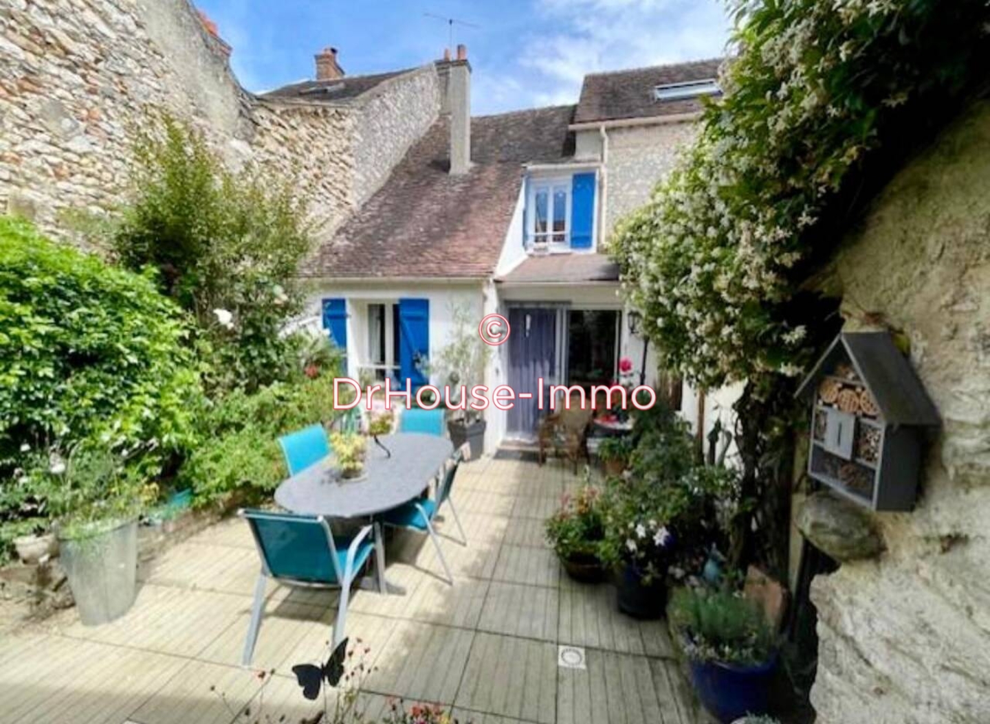 Maison 5 pièces de 175 m² - Nemours (77140)