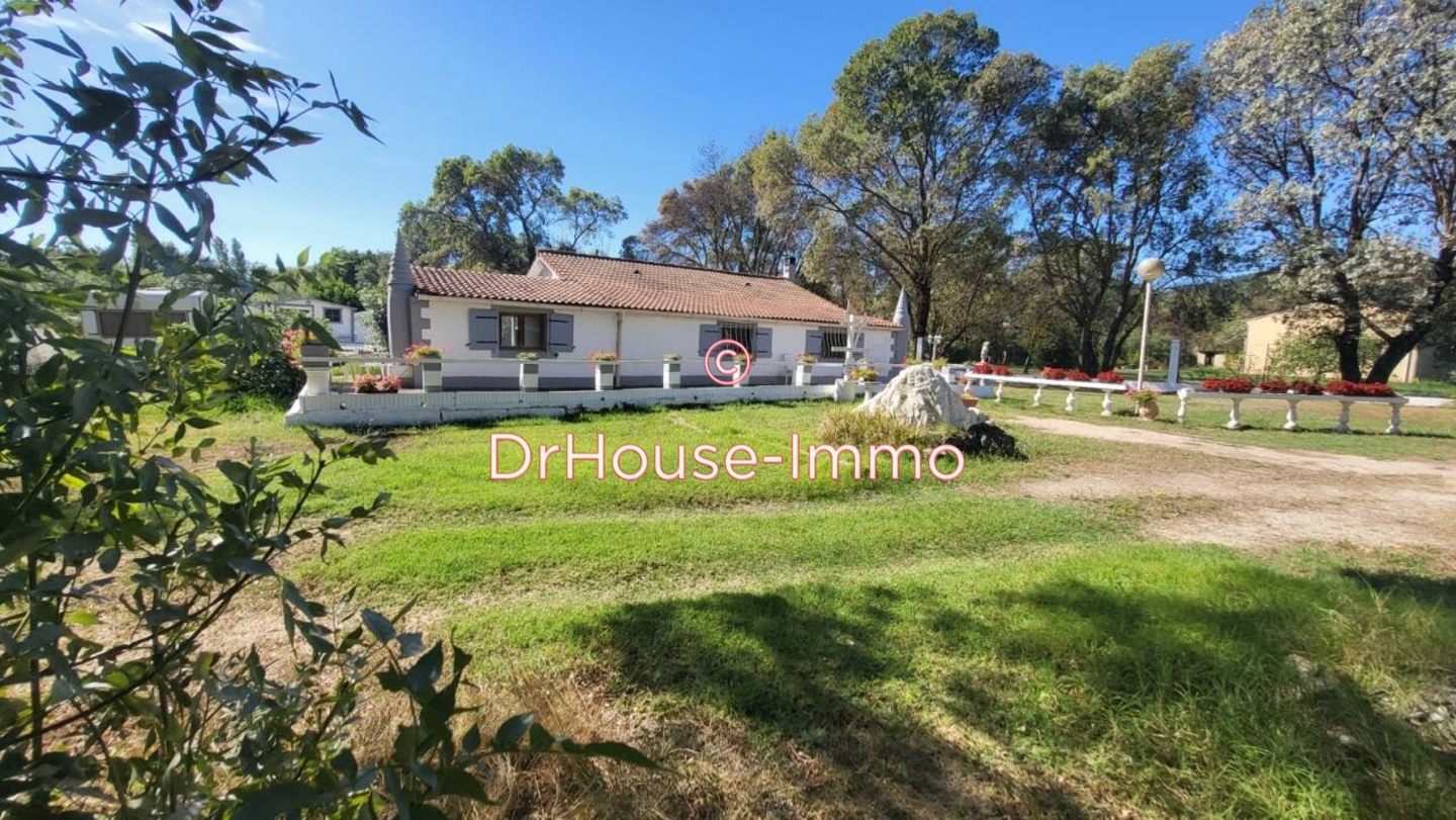 Maison 3 pièces de 70 m² - Le Luc (83340)