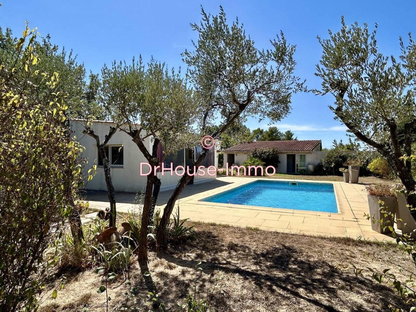 Maison 7 pièces de 120 m² - Flayosc (83780)