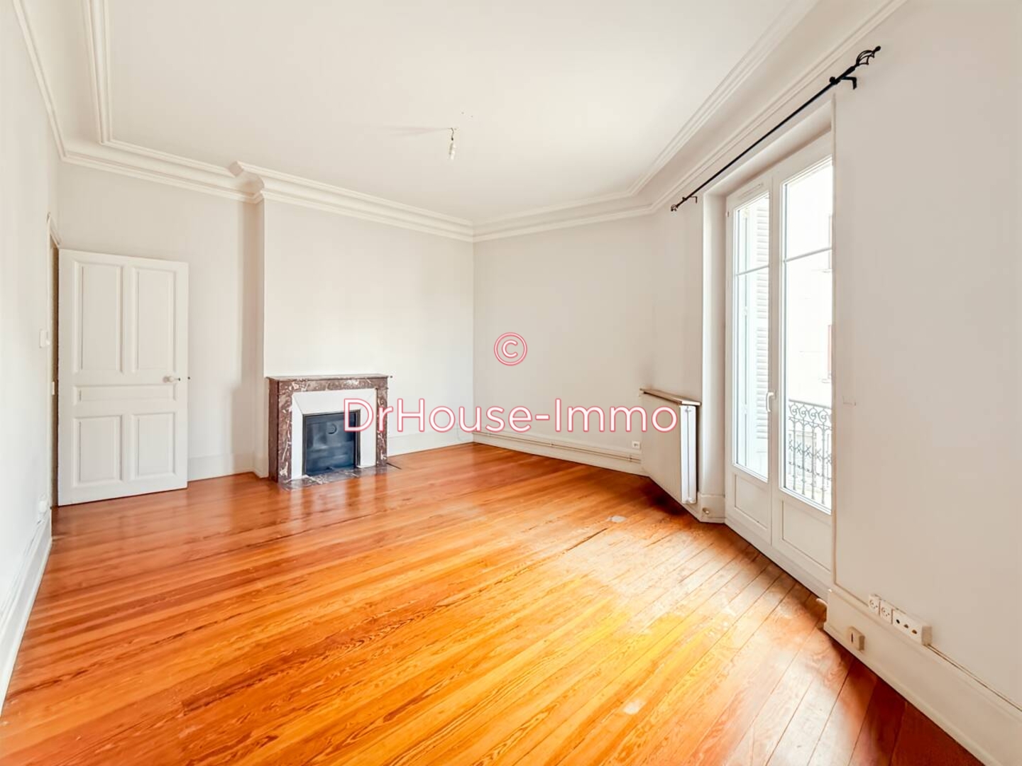 Appartement 2 pièces de 53 m² - Dijon (21000)