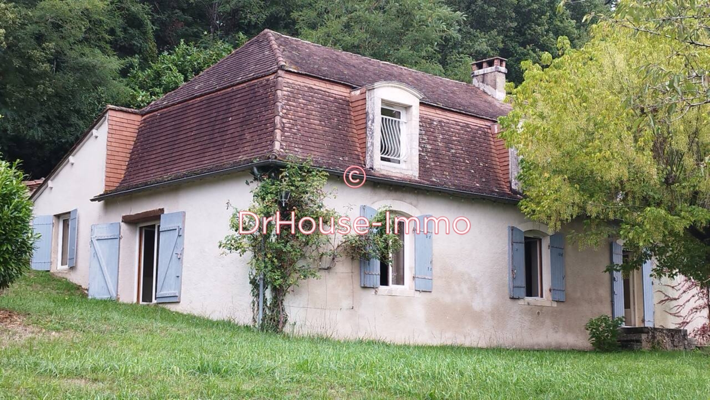 Maison 6 pièces de 191 m² - Bourgnac (24400)