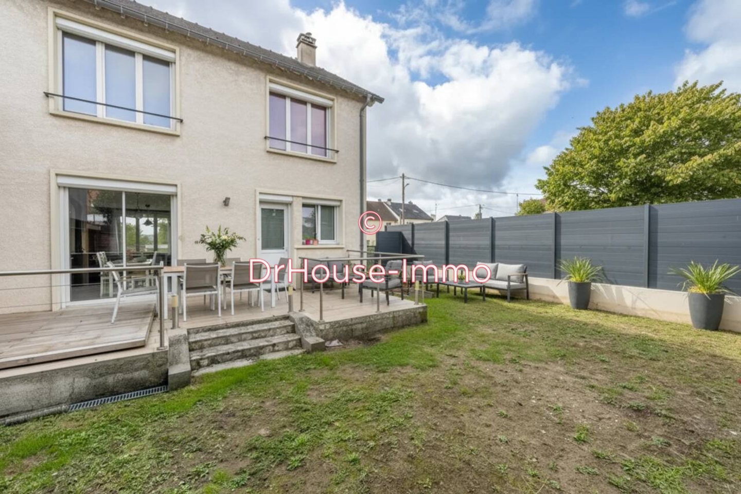 Maison 5 pièces de 100 m² - Limay (78520)