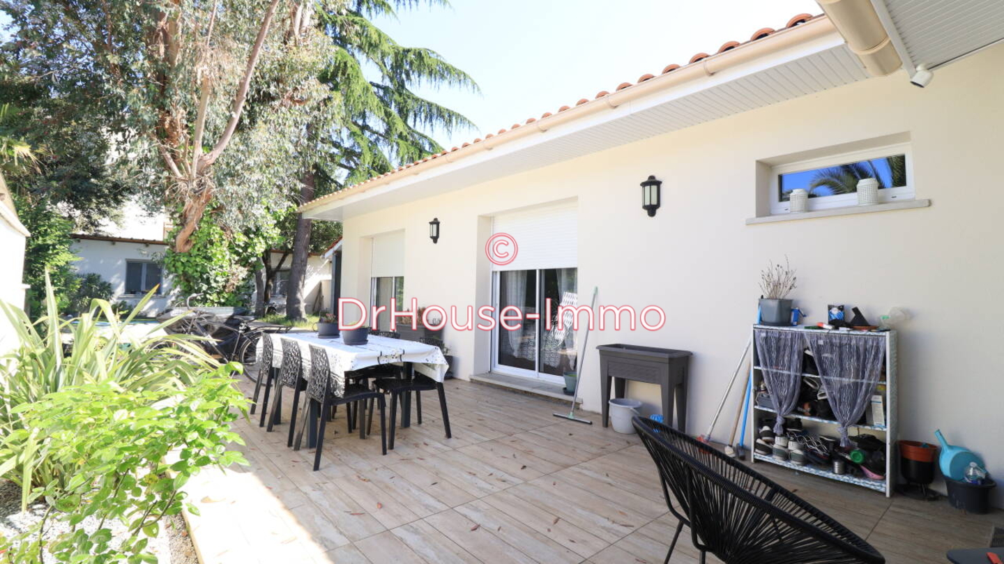 Maison 8 pièces de 135 m² - Cenon (33150)