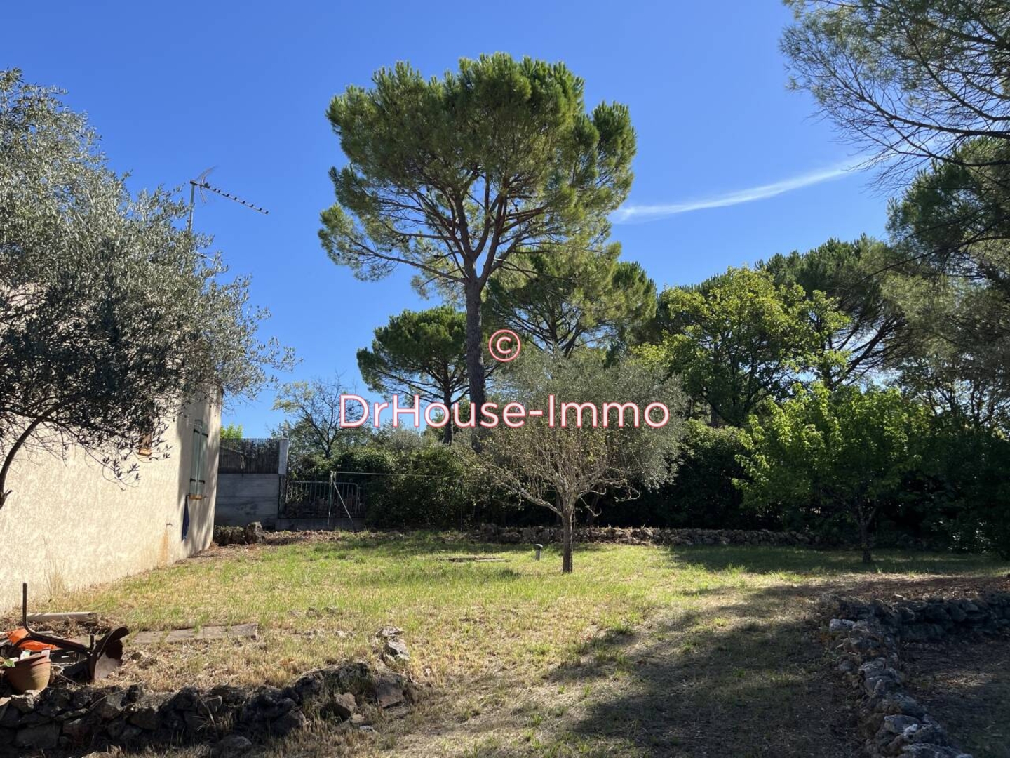 Maison 5 pièces de 130 m² - Saint-Maximin-la-Sainte-Baume (83470)