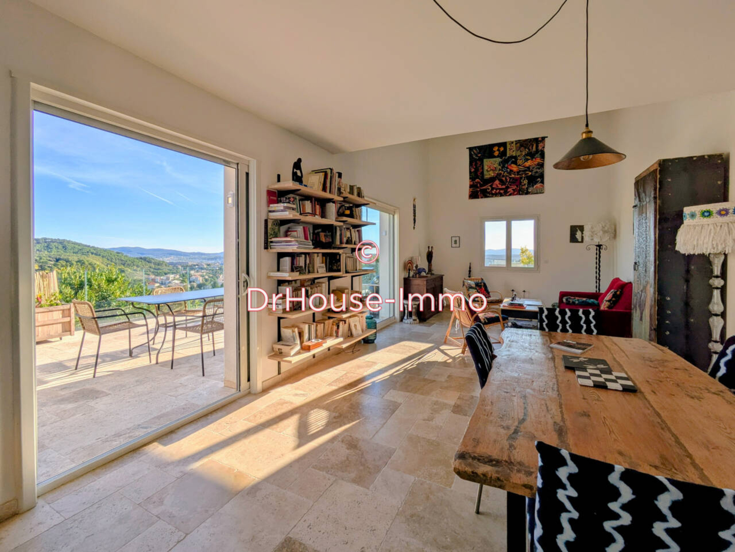 Maison 5 pièces de 155 m² - Alès (30100)