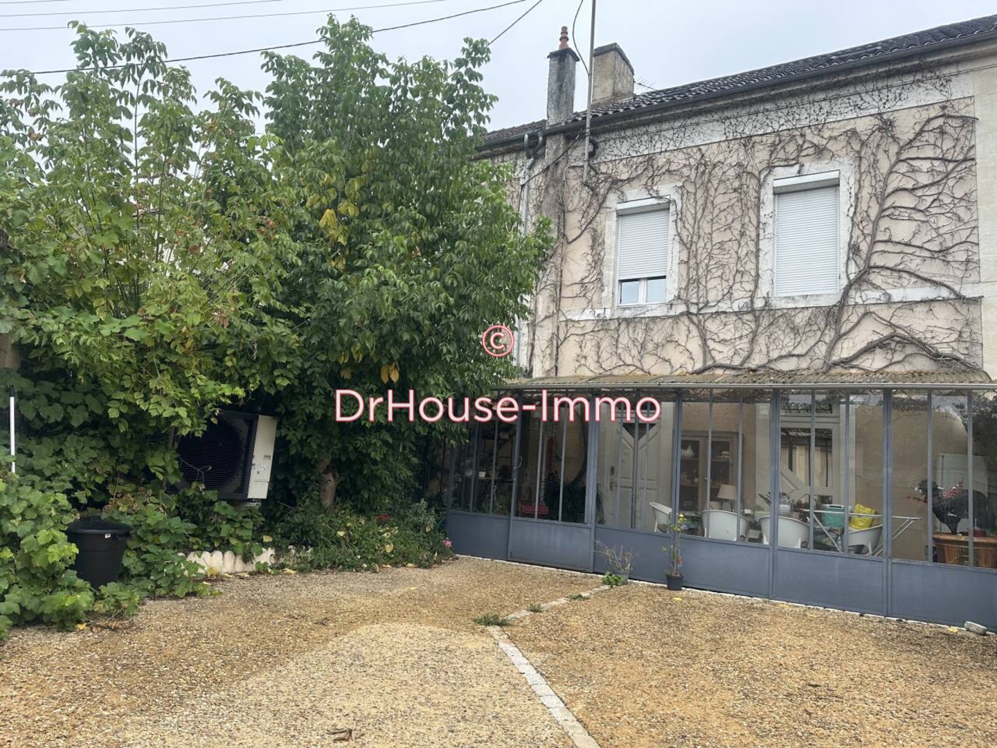 Maison 9 pièces de 200 m² - Périgueux (24000)