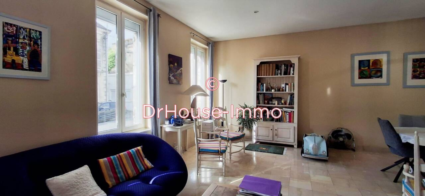 Maison 9 pièces de 200 m² - Périgueux (24000)