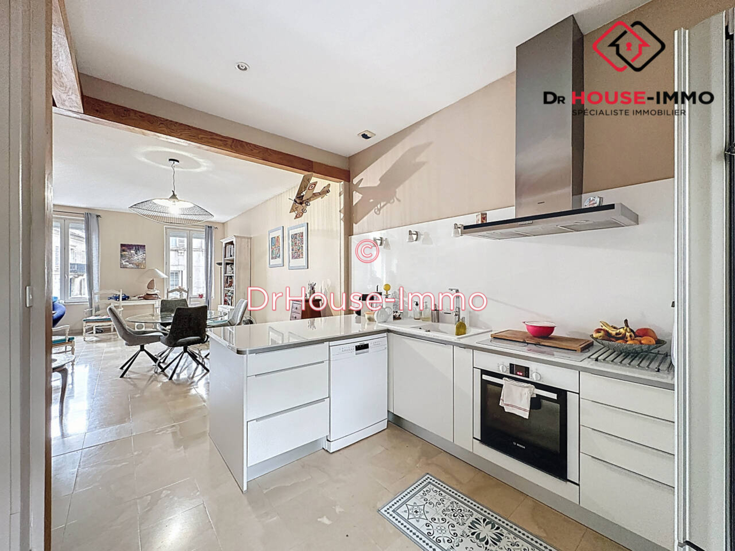 Maison 9 pièces de 182 m² - Périgueux (24000)