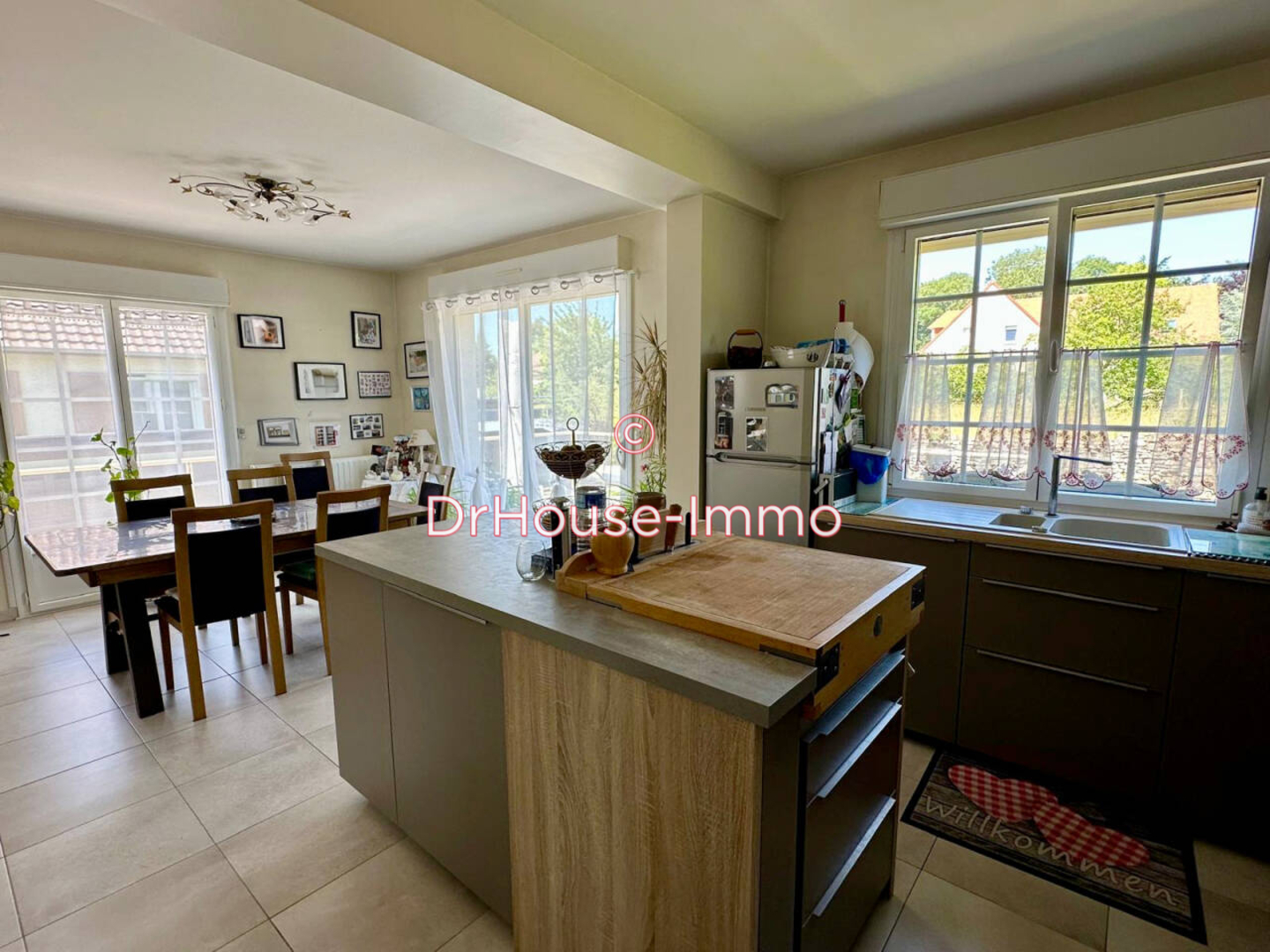 Maison 8 pièces de 156 m² - Douvres-la-Délivrande (14440)