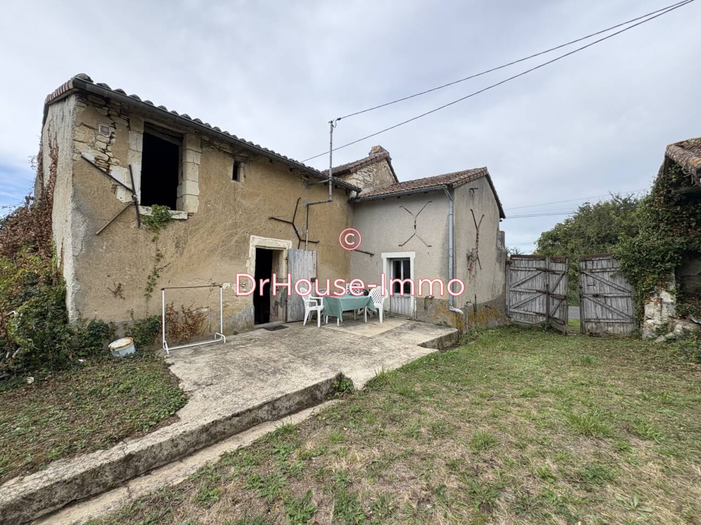 Maison 3 pièces de 65 m² - Chouppes (86110)