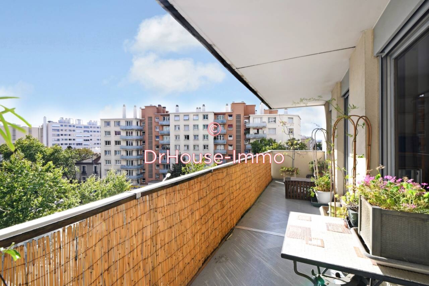 Appartement 4 pièces de 100 m² - Montrouge (92120)