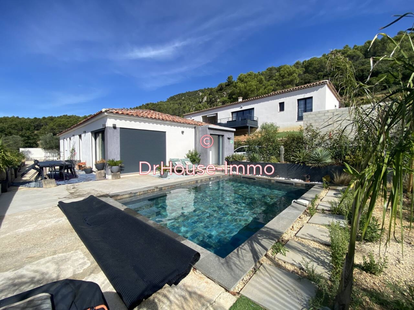 Maison 4 pièces de 124 m² - Signes (83870)