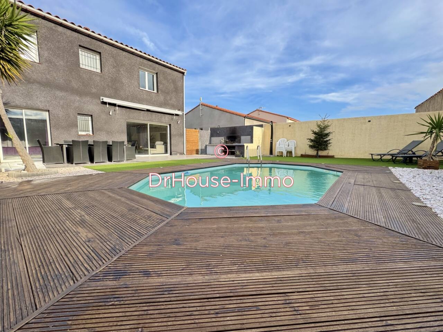 Maison 7 pièces de 153 m² - Peyrestortes (66600)