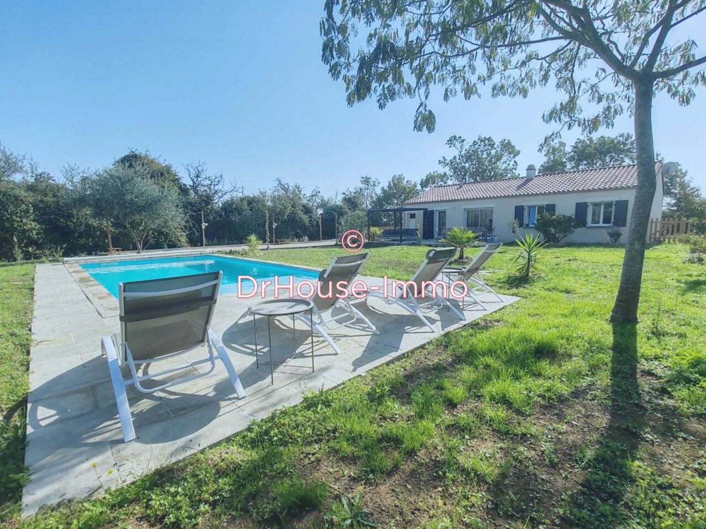 Maison 4 pièces de 89 m² - Moreilles (85450)