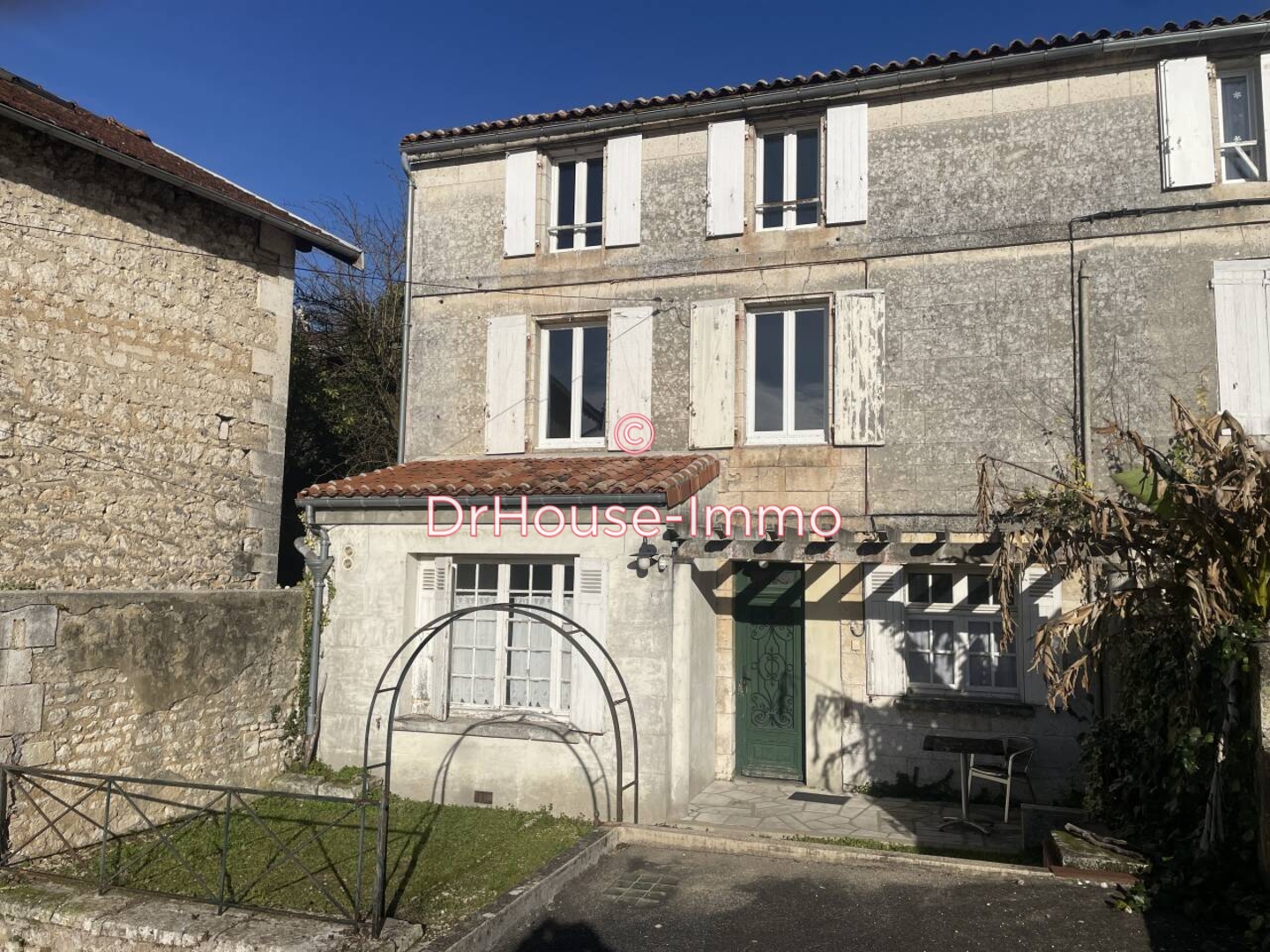Maison 7 pièces de 125 m² - Angoulême (16000)